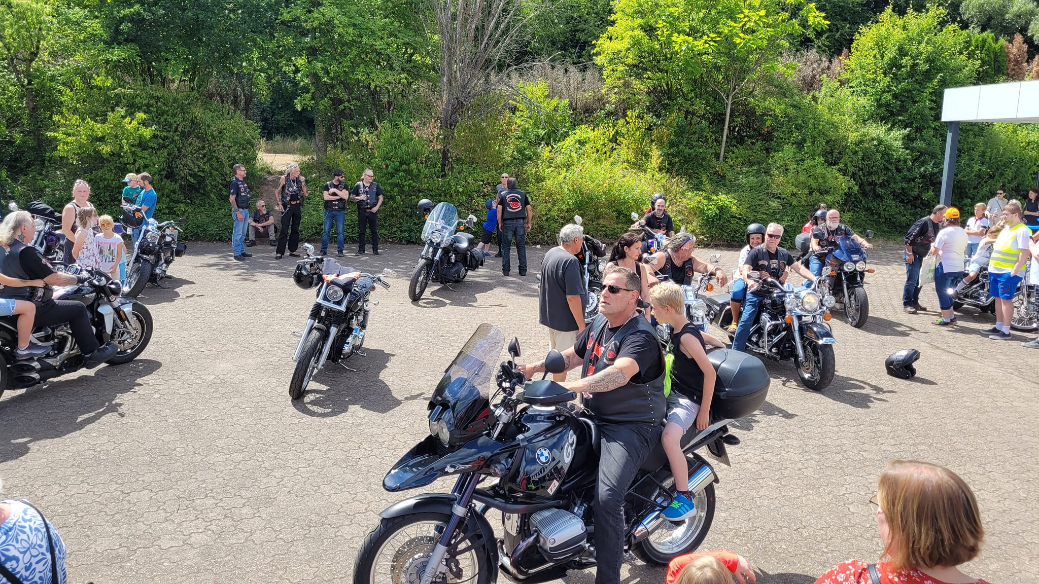 Cavemen%20Biker%20vom%20lebacher%20Motorradclub Cavemen%20Biker%20vom%20lebacher%20Motorradclub